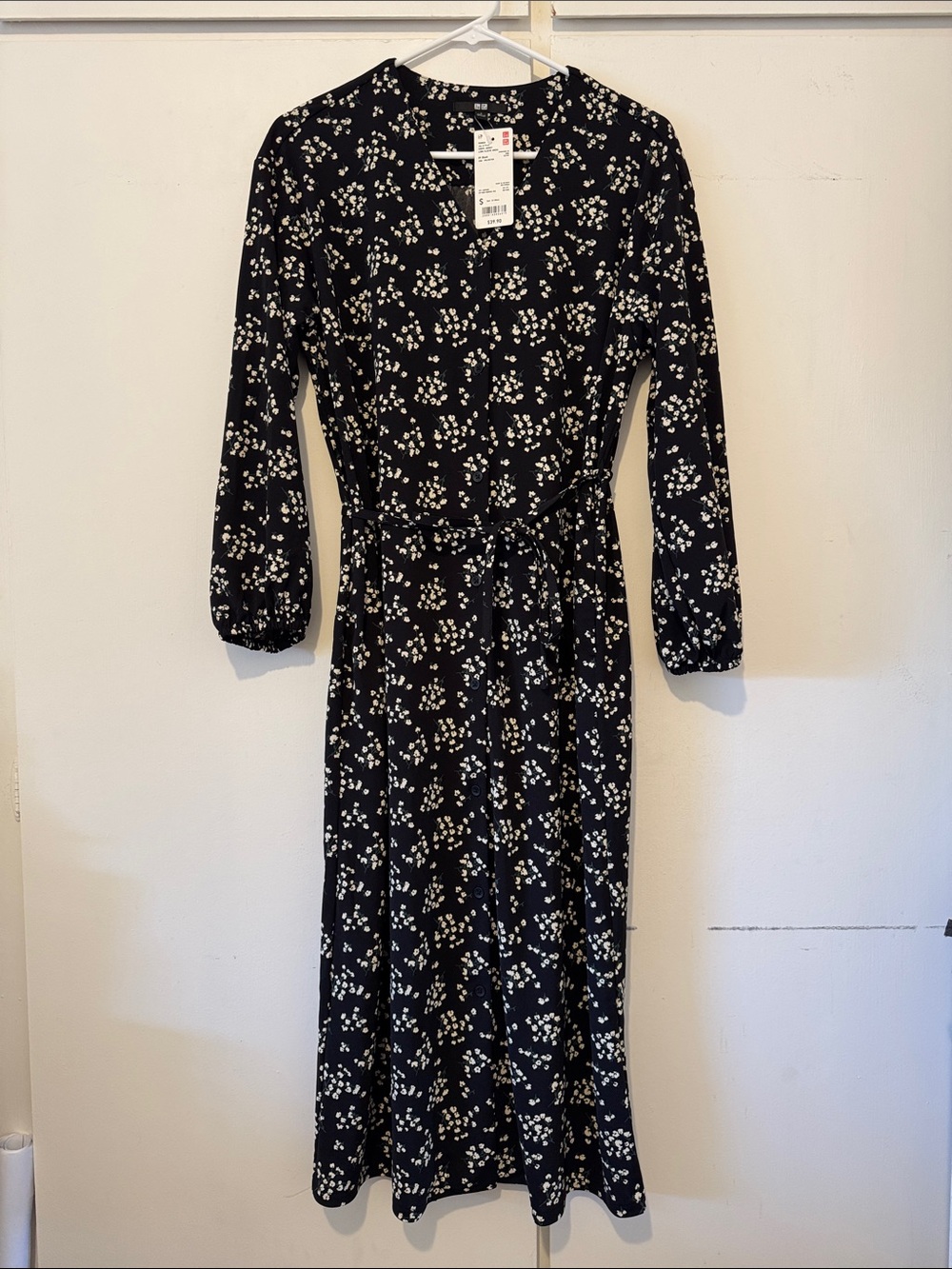 Uniqlo Women’s Black Floral Midi Dress with Tie Waist